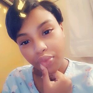 Meet your Posher, Janea